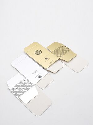 Premium Custom Skincare Packaging Boxes | High-End Gradient Paper Boxes For Serums & Creams With Spot UV